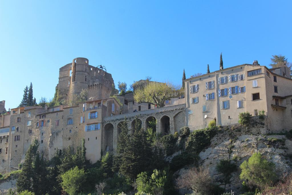 ホテル Vvf Drome Provence モンブリュン・レ・バン エクステリア 写真